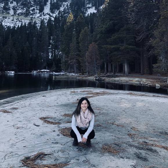 Meet your Posher, Jennifer - Picture 1 of 1